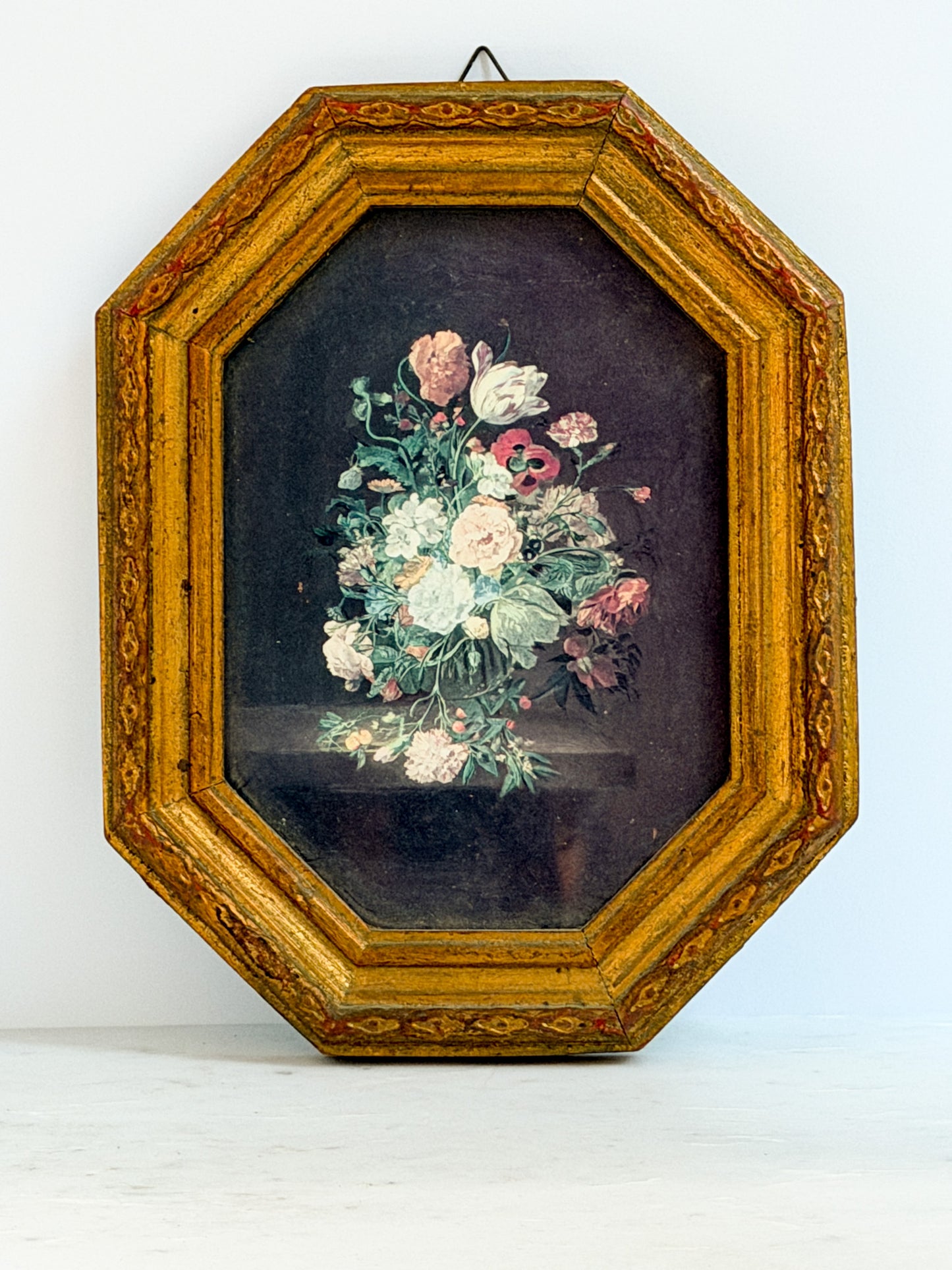 Small Octogan Flowers Gold Frame