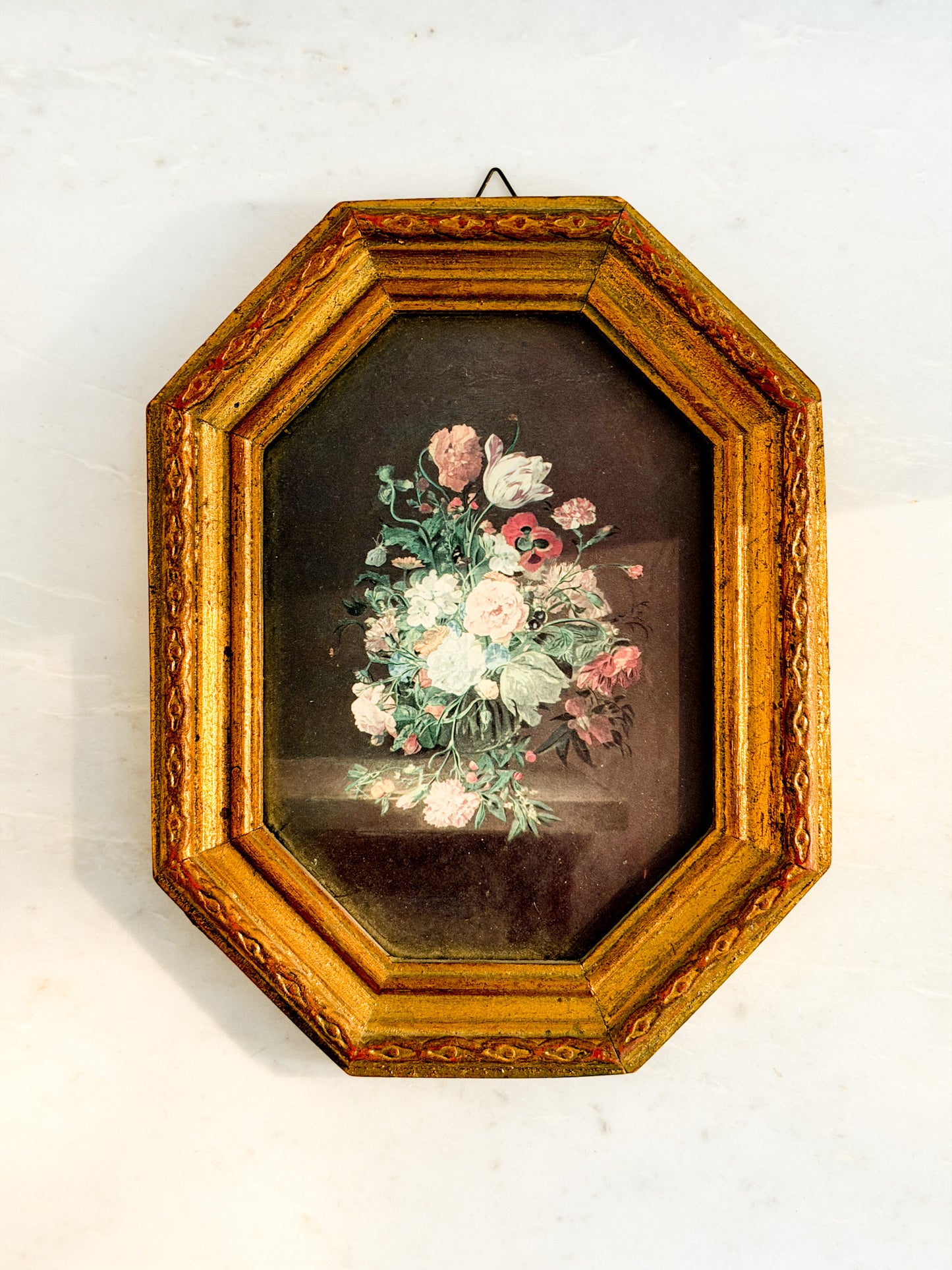 Small Octogan Flowers Gold Frame