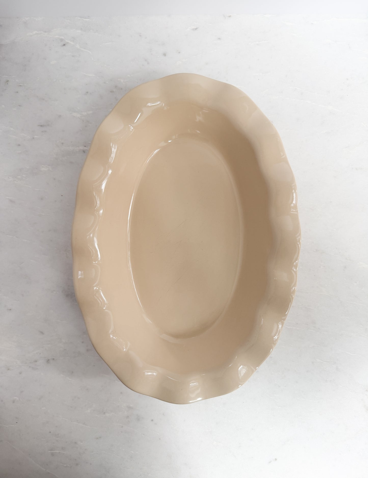 Vintage Cream Scalloped Baking Dish