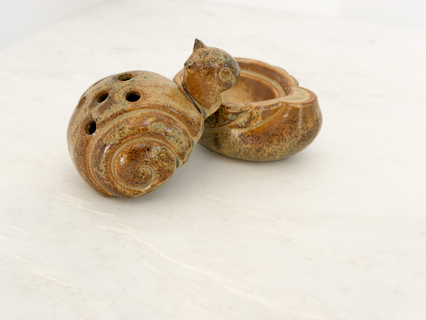 Ceramic Snail Floral Frog