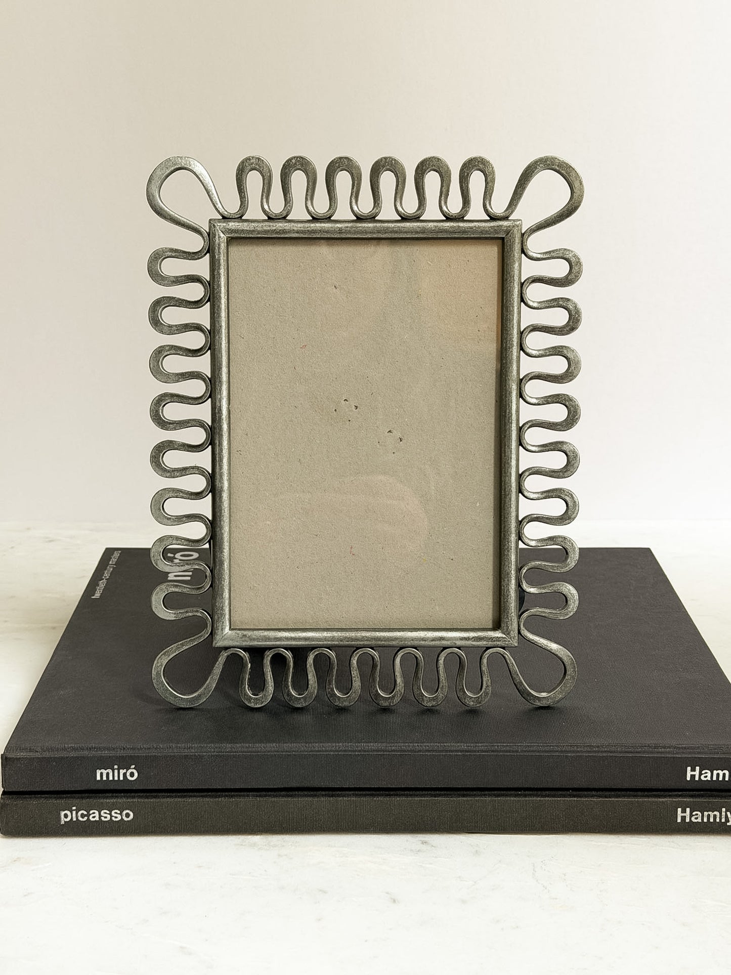 Metal Looped Edge Frame