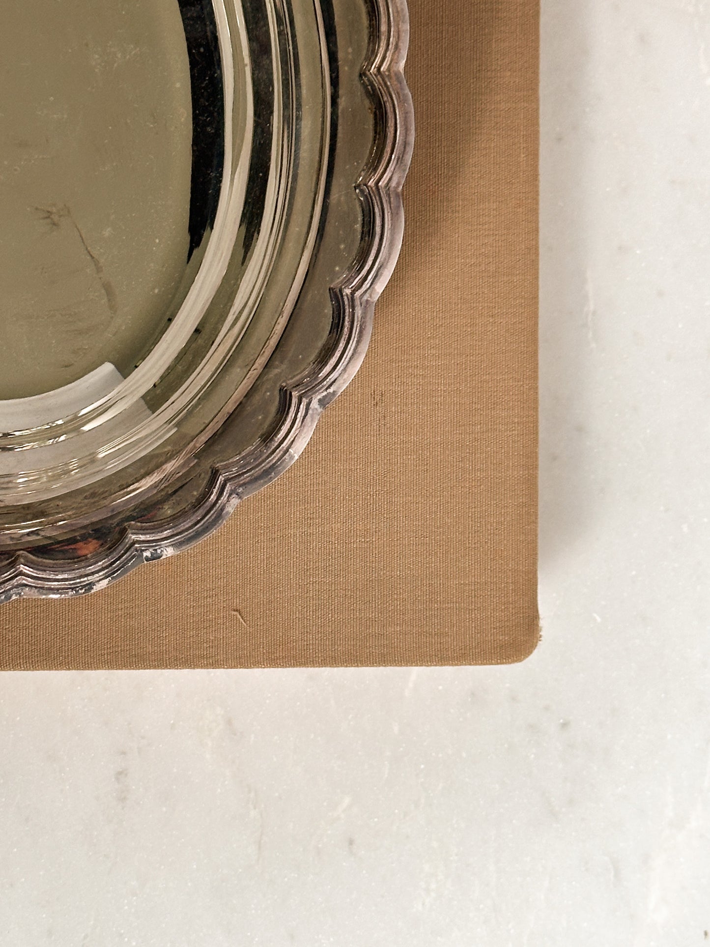 Vintage Serving Bowl with Scalloped Edge